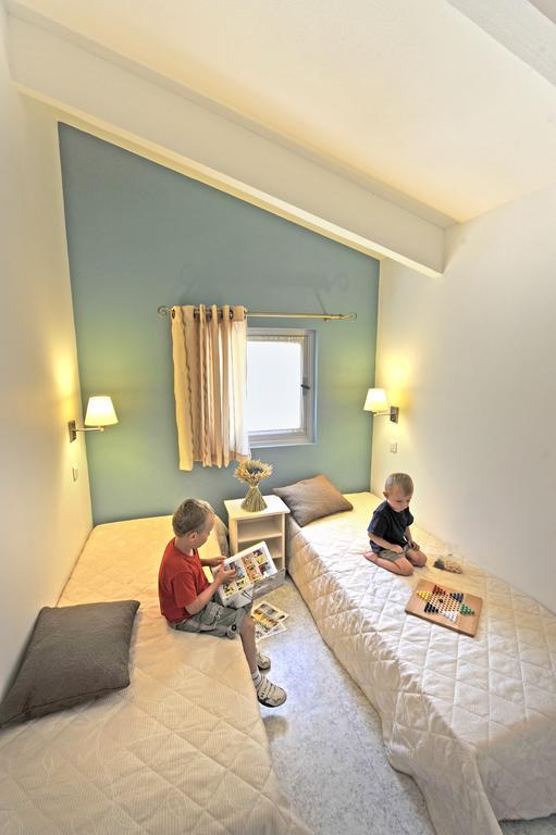 Vvf Drome Provence Hotel Montbrun-les-Bains Kültér fotó