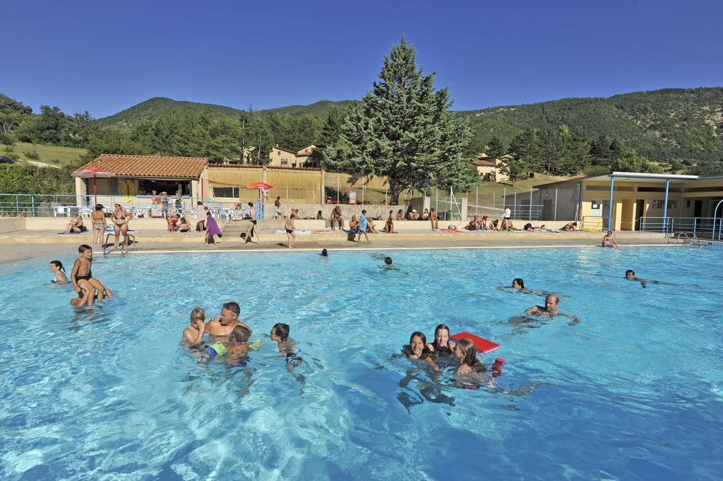 Vvf Drome Provence Hotel Montbrun-les-Bains Kültér fotó